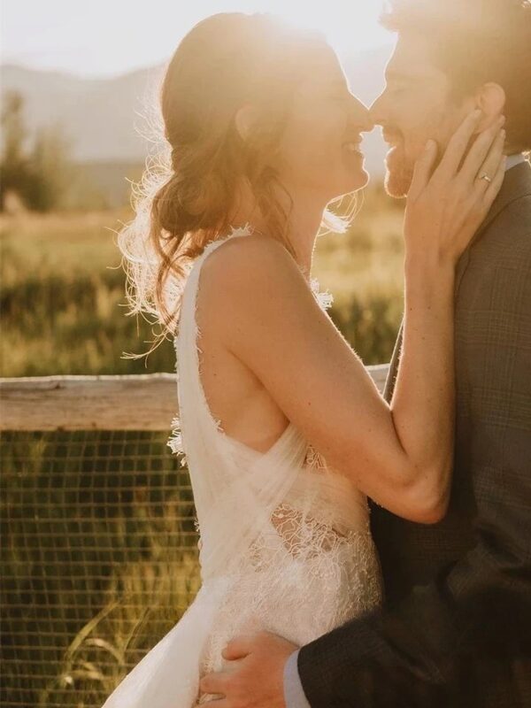 Boho Brautkleid Schwebender Moment