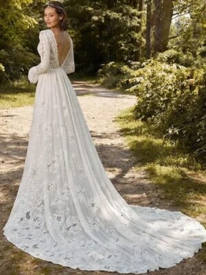 Boho Brautkleid Tanz im Nebel