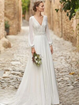 Boho Brautkleid Blütenflug