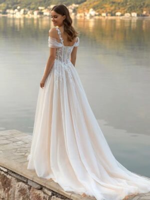 SoDigne Beach Wedding Dress Sweetheart Lace Appliques Off Shoulder Corset Princess Bridal Dress Wedding Gown Customized 4 H6e2373a1e53841b2a77a09bf9b70d895t Cropped