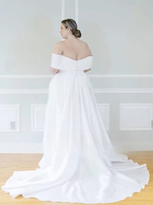 Customize Wedding Dresses Women Plus Size Off The Shoulder V-Neck Bride Gown Satin Side Split A-Line Sweep Train Robe De Mariée 3 S79b1db108fef4d8c8e7367528b3bd9e7A Cropped