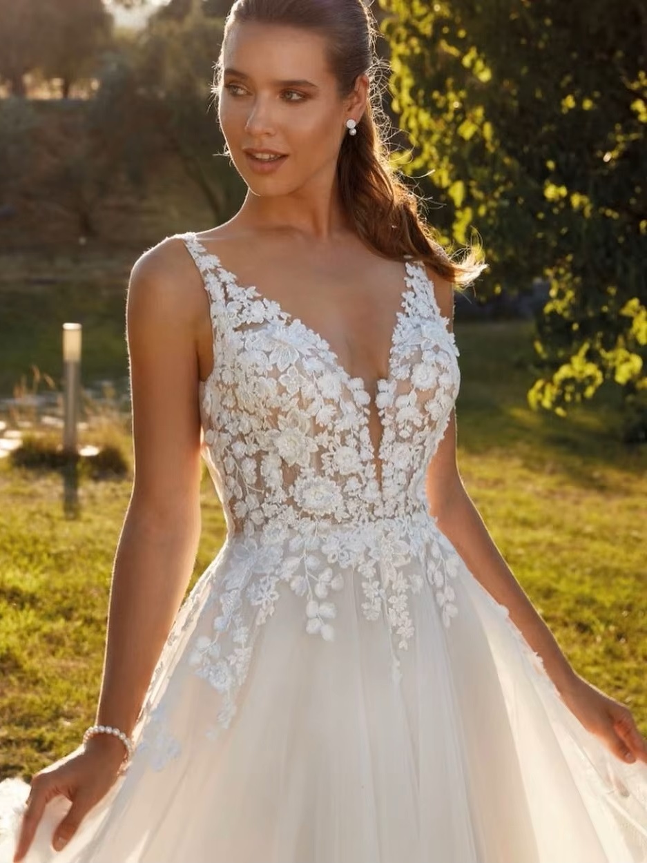 SoDigne Formal Princess Women Wedding Dresses Lace Flower A Line Bride Gowns Button Backless Bridal Dress For Wedding Customized 3 SoDigne Formal Princess Women Wedding Dresses Lace Flower A Line Bride Gowns Button Backless Bridal Dress For Wedding Customized – Bild 3