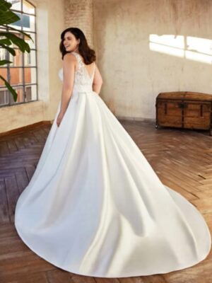 Classic Satin A-Line Wedding Dresses Plus Size V-Neck Sleeveless Bride Gowns Women 2023 Empire Sweep Train Vestido De Noiva 4 S8ee44c1081724a9a83b33ccef6483bfdg Cropped