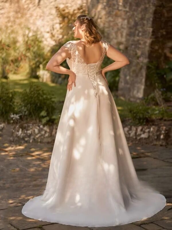 Customized Wedding Dresses Plus Size V Neck Cap Sleeves A-Line Bride Gowns Applique Back Lace-up Sweep Train Vestidos De Novia – Bild 2