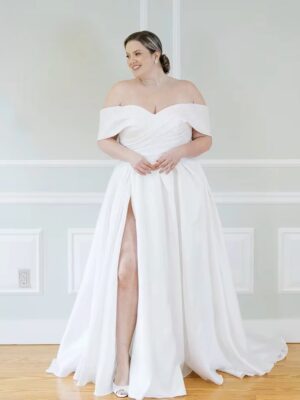 Customize Wedding Dresses Women Plus Size Off The Shoulder V-Neck Bride Gown Satin Side Split A-Line Sweep Train Robe De Mariée