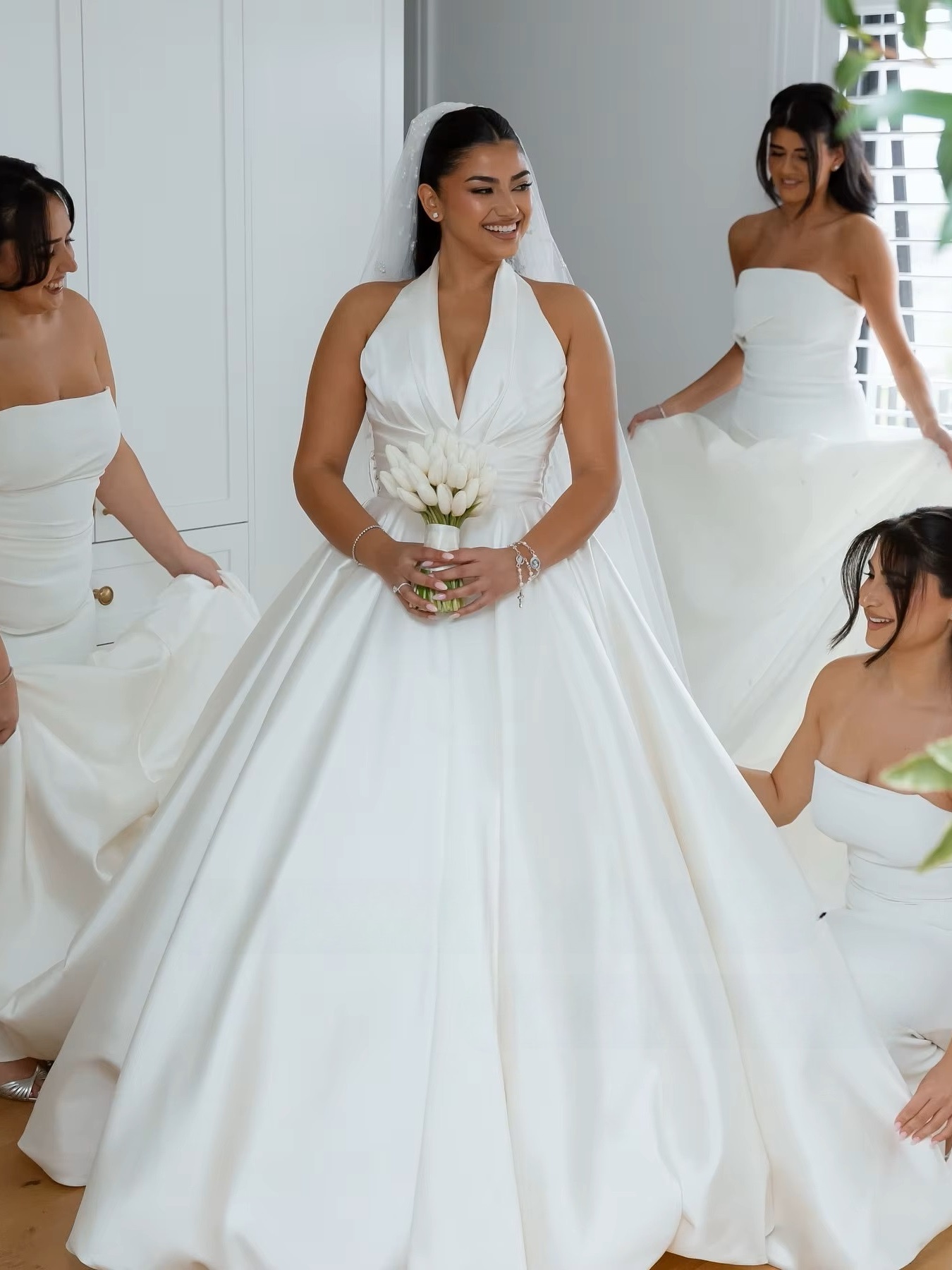 SoDigne A-line Satin Simple Wedding Dresses Sleeveless Halter Bridal Dress Long Wedding Gown Robe De Mairee Customized 4 SoDigne A-line Satin Simple Wedding Dresses Sleeveless Halter Bridal Dress Long Wedding Gown Robe De Mairee Customized – Bild 4