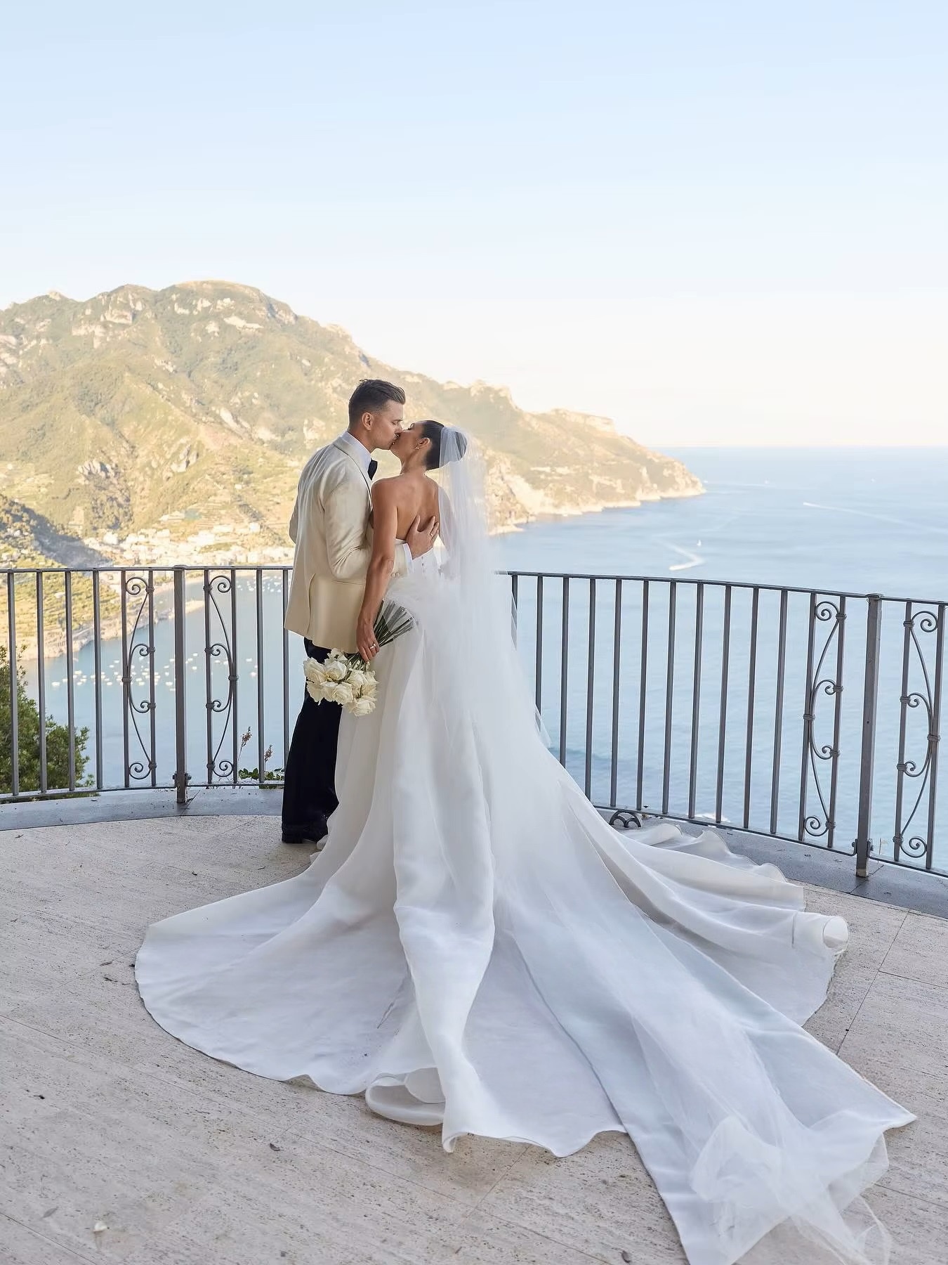 SoDigne A-line Organza Wedding Dress Strapless Sleeveless Long Bride Dresses Elegant Bridal Gowns Robe De Mairee Customized 2 SoDigne A-line Organza Wedding Dress Strapless Sleeveless Long Bride Dresses Elegant Bridal Gowns Robe De Mairee Customized – Bild 2