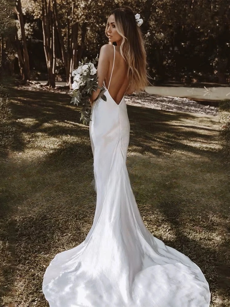 Modern V-Neck Wedding Dress 2025 Mermaid Spaghetti Straps Open Back Simple Sleeveless Bridal Gown Vestido De Noiva Customized 2 Modern V-Neck Wedding Dress 2025 Mermaid Spaghetti Straps Open Back Simple Sleeveless Bridal Gown Vestido De Noiva Customized – Bild 2