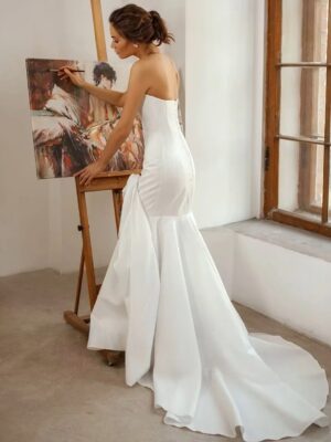 S711818c8fe994a42bd58b23dbbc1e986o Cropped