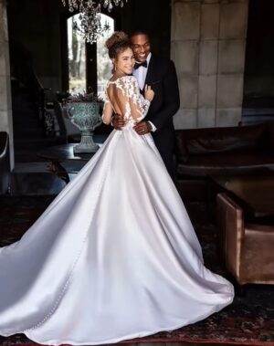 SoDigne Backless Boho Wedding Dresses With Pockets Long Sleeves V Neck Lace Bridal Dress Satin Bride Gowns Customized 5 S98dc482fa8c549e0815416630816e211q Cropped