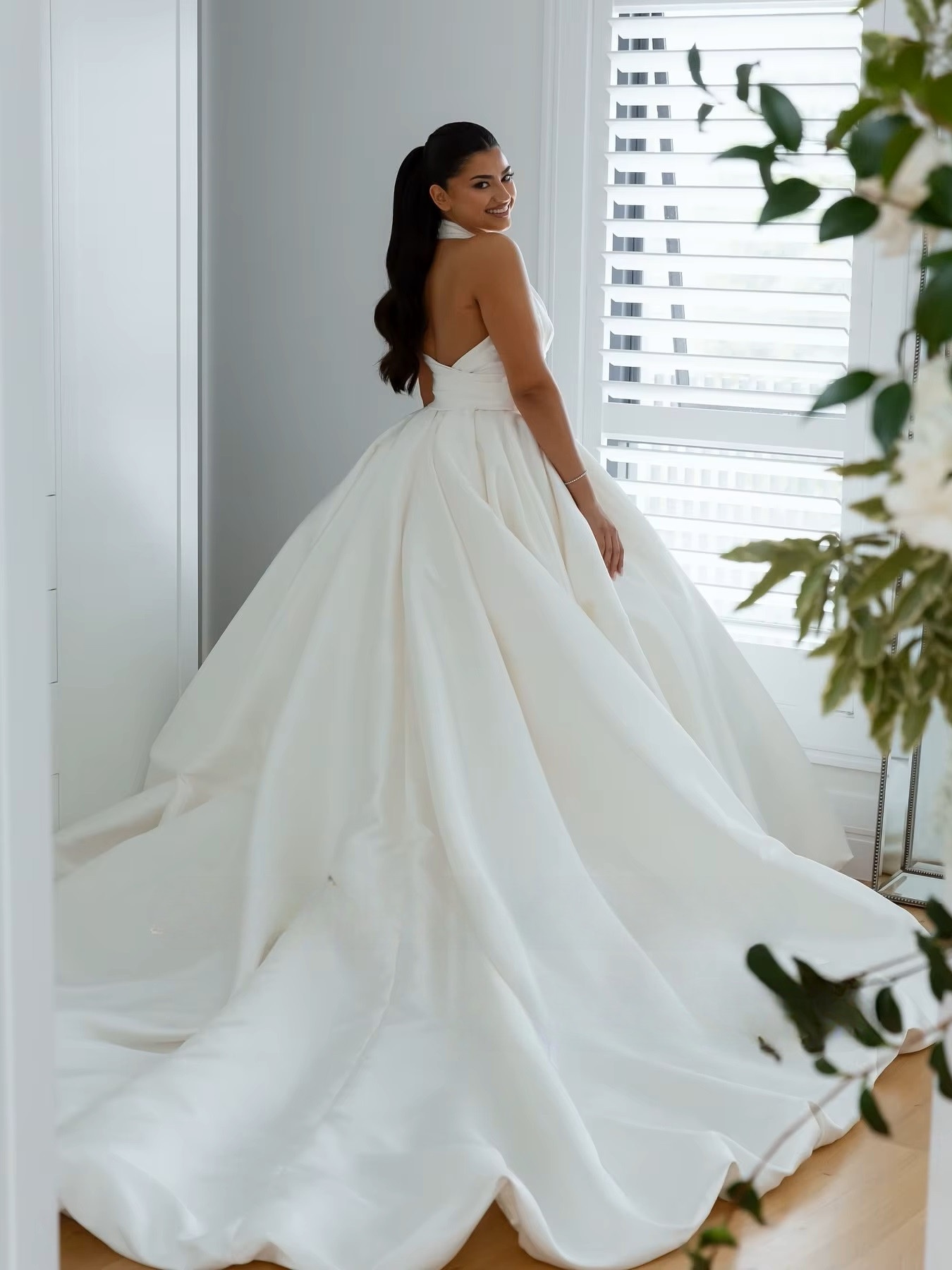 SoDigne A-line Satin Simple Wedding Dresses Sleeveless Halter Bridal Dress Long Wedding Gown Robe De Mairee Customized 2 SoDigne A-line Satin Simple Wedding Dresses Sleeveless Halter Bridal Dress Long Wedding Gown Robe De Mairee Customized – Bild 2